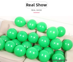 Real show of thick matte green latex balloons for wedding and party decorations