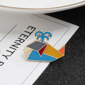 Broche baleine en émail style origami géométrique coloré pour accessoires de sacs