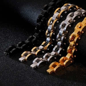 Men's stainless steel diamond textured link bracelet in four metallic finishes