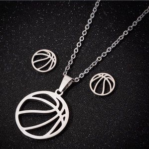 Driedelige roestvrijstalen basketbal sieradenset met hanger ketting en oorknopjes