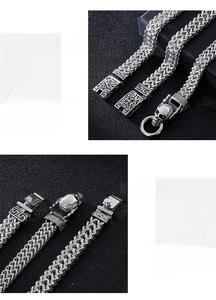 Nahaufnahme von Punk-Totenkopf-Verschluss und dickem 316L-Edelstahl-Gliederarmband