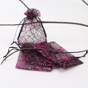 Halloween black mesh drawstring gift bags with pink spider web pattern 9x12cm