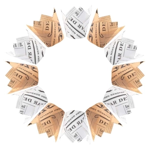 Tulpen-Muffinformen aus fettdichtem Papier mit Zeitungsdruck für Cupcakes und Backen