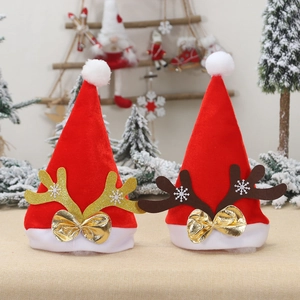 Cappelli di Natale in velluto con corna dorate di paillettes e corna marroni decorate
