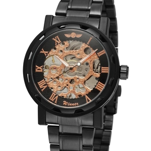 Montre mécanique en acier noir avec cadran squelette or rose et chiffres romains