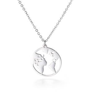 Silberne Weltkarte-Halskette aus Edelstahl mit filigranem Globus-Anhänger und feiner Kette