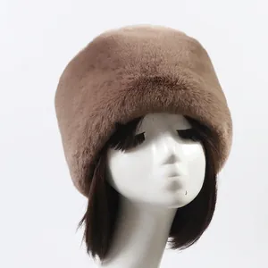 Colbacco invernale da donna in ecopelliccia spessa stile russo, caldo cappello in peluche