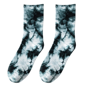 Chaussettes hautes en coton tie-dye bleu et noir, style urbain et tendance