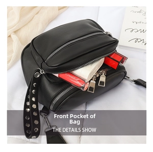Detail der wasserdichten Gürteltasche mit Reißverschlussfach und Stauraum für Kosmetik