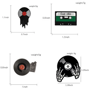 Tabella dettagliata di dimensioni e pesi per spille smaltate a tema musicale assortite