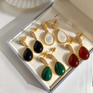 Vintage gold teardrop earrings with crystals and agate in black, white, green, red