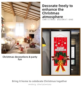 Detailansicht der Merry Christmas Banner mit festlichem Kranz und goldenen Glocken