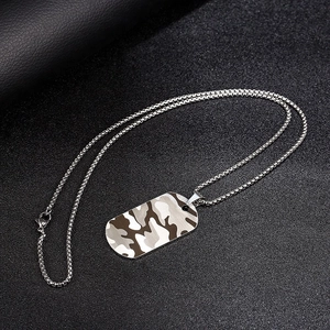 Collier militaire en acier titane pour homme avec pendentif camouflage et chaîne box