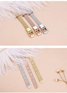 Detailaufnahme gewebter Edelstahl-Mesh-Armbänder in Gold, Silber und Roségold-Finish