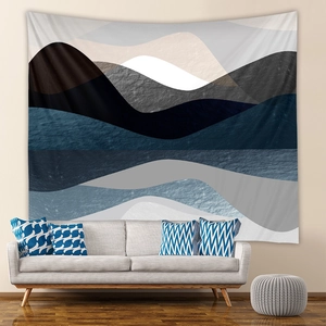 Arazzo moderno con montagne astratte e motivi geometrici blu per l'arredo del soggiorno