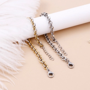Minimalist titanium steel chain bracelets for women in gold and silver finishes