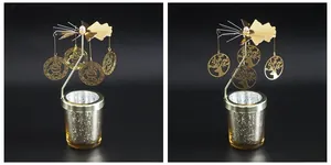 Details von Weihnachts-Karussell-Kerzenhaltern mit Weihnachtsmann- und Elch-Anhängern