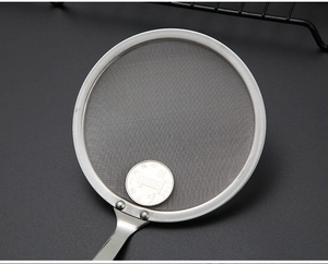 Macro shot of 304 stainless steel fine mesh strainer showing dense net structure
