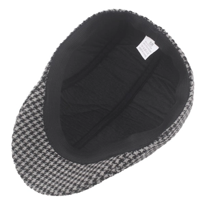 Classic houndstooth newsboy cap with warm cotton lining and elastic sweatband