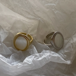 Minimalist 925 silver shell rings with oval gemstones in gold and silver finishes