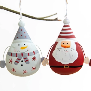 Ornements de Noël en fer avec Père Noël et Bonhomme de neige sur une branche de sapin