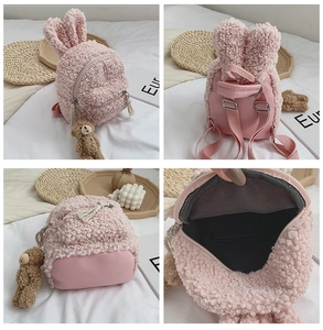 Détails du sac à dos en peluche rose avec oreilles de lapin, ours et bretelles réglables