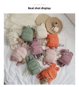 Sacs à dos pour enfants en laine d'agneau colorée avec oreilles de lapin et pendentif