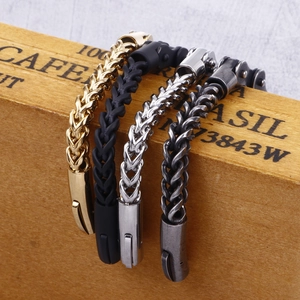 Modische Panzerarmbänder aus Titanstahl in den Farben Gold, Schwarz und Silber