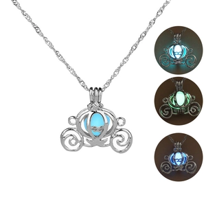 Luminous Pumpkin Carriage Pendant Necklace Alloy Hollow Glow In The Dark Fairy Tale Novelty Halloween Accessory Women