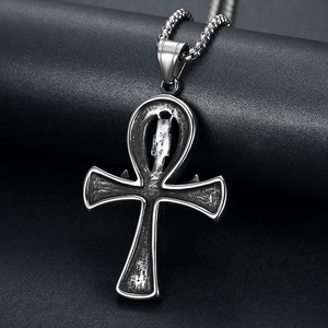 Collier pendentif croix d'Ankh argentée vintage avec finition métal antique pour hommes et femmes