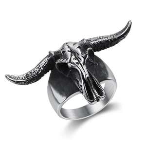 Vintage stainless steel ram skull ring with polished finish and gothic horn details
