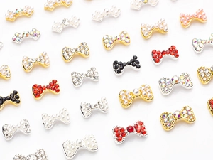 Détails de charmes à ongles en alliage avec perles et strass brillants de plusieurs couleurs
