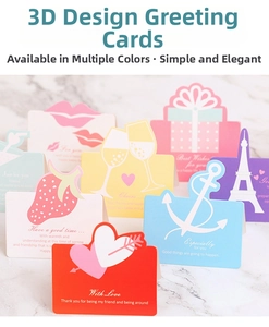 Vue détaillée de cartes de vœux 3D créatives avec motifs de cœur et fraise pop-up