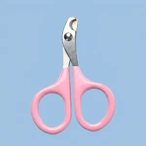 Pink pet nail clippers with stainless steel blades and 6cm ergonomic handles shown with dimensions