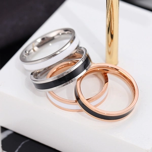 Minimalist enamel stainless steel ring set for couples in black and white finish