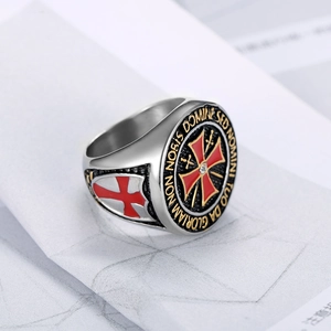 Mens vintage stainless steel signet ring with red enamel Knights Templar cross patterns