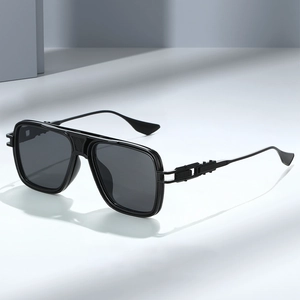 Vintage Square Sunglasses For Men And Women UV400 Protection Plastic Metal Frame Punk Pilot Style Fashion