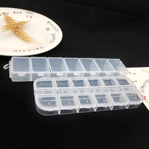 Detailed comparison of 7-grid and 12-grid clear plastic storage boxes for beads and jewelry