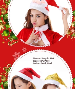 Détail du bonnet de Noël à paillettes 40x27cm avec une cape festive rouge et blanche