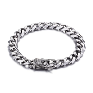 Collana a catena cubana argento da uomo con chiusura quadrata impreziosita da strass
