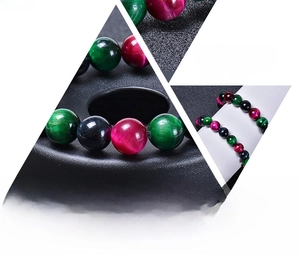 Détail du bracelet en œil de tigre multicolore avec effet d'optique œil de chat vibrant
