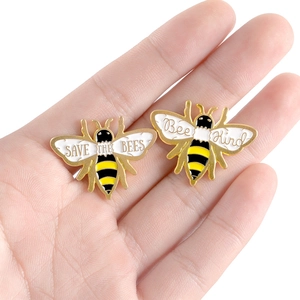 Lot de broches abeille en émail avec texte Save the Bees et Bee Kind sur alliage doré