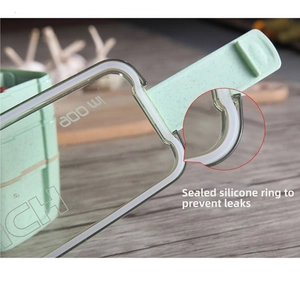 Detail view of the leak-proof silicone seal on the 800ml wheat straw bento box lid