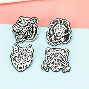 Geometric Animal Head Enamel Brooch Zinc Alloy Lion Tiger Wolf Leopard Badges Minimalist Black White Punk Style Pin Jewelry For Men Women Clothing Accessories