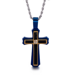 Collier Pendentif Croix Homme Acier Inoxydable 316L Avec Incrustation Fibre De Carbone Et Strass Punk Hip Hop Chaîne Torsadée