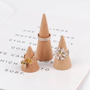 Solid wood cone ring displays featuring bee flower and zircon sparkling rings