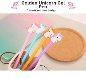 Detailansicht der 3D Einhorn Aufsätze auf bunten Gelschreibern mit goldenen Hörnern