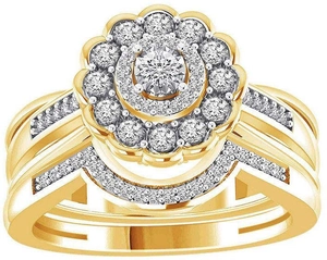 Set di anelli floreali placcati in oro con zirconi cubici rotondi a forma di onda