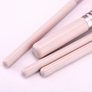 Elegantes 4-teiliges Make-up-Pinselset in Roségold mit mattrosa Griffen und Aluhülsen