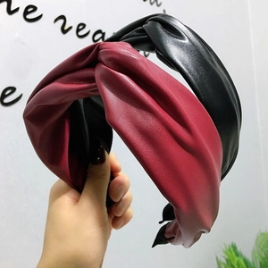 Bandeau En Cuir PU Mode Large Bord Noeud Croisé Couleur Unie Serre-Tête Élégant Coiffe Quotidienne Pour Femmes Filles
